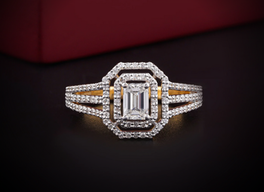 Nidal Jewels | Emerald Shape Embrace Ring